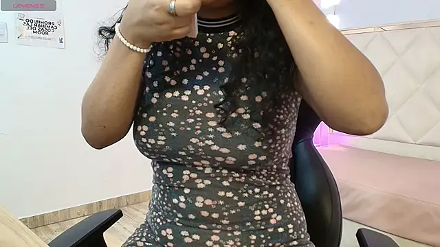 Snapshot of TATTI_TAY chatting on 01/17/26, 07:39 TATTI TAY online show from 01/17/26, 07:39