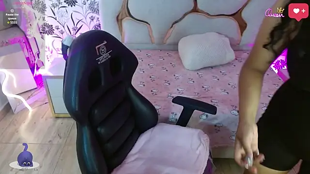 Snapshot of TATTI_TAY chatting on 02/24/26, 07:26 TATTI TAY online show from 02/24/26, 07:26