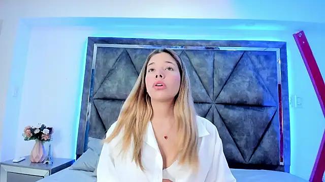 DanielaSilva  online show from 01/15/26, 03:10