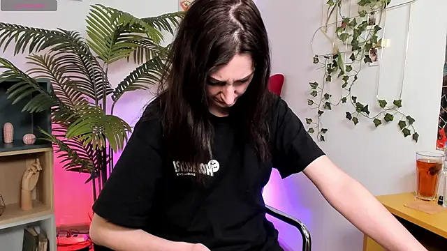 Ruby blossom  online show from 01/15/26, 06:06