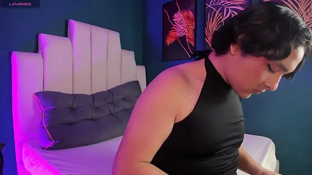 Nicki Ripperton online show from 03/24/26, 03:39