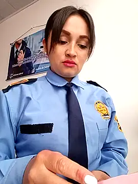 Alejandra N online show from 03/06/26, 01:17