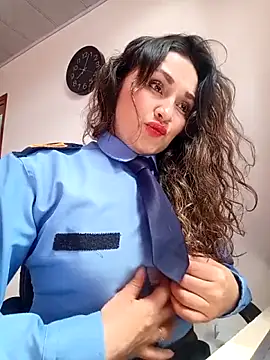 Snapshot of Alejandra_N chatting on 02/19/26, 05:54 Alejandra N online show from 02/19/26, 05:54