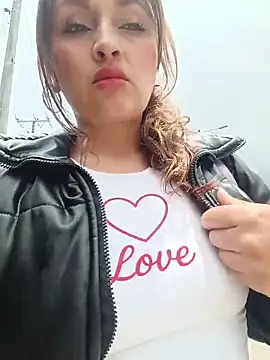 Alejandra N online show from 03/25/26, 04:39