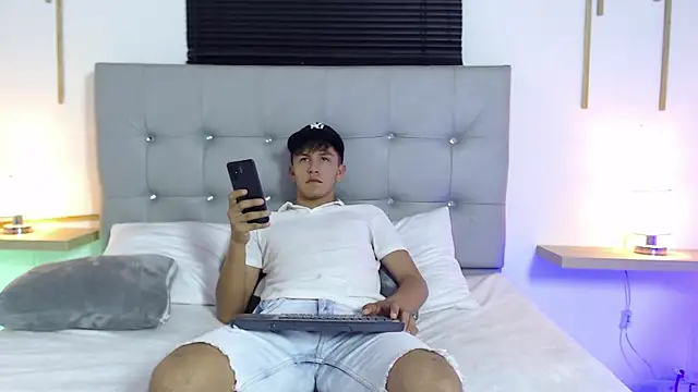 johnny blake  online show from 01/18/26, 04:27