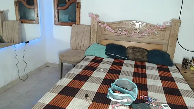 bratz glloe online show from 01/12/26, 02:29