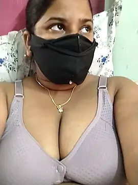 pinkisaha75 online show from 04/10/26, 08:43