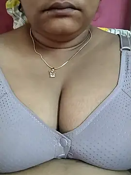 pinkisaha75 online show from 04/12/26, 01:31