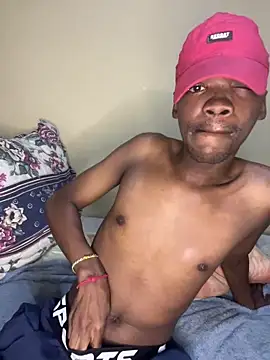 BigAndBeaut online show from 04/08/26, 07:21