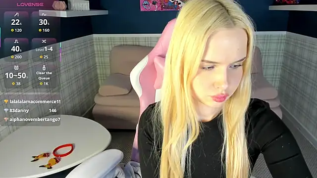 NicoletaCooper online show from 01/18/26, 01:47