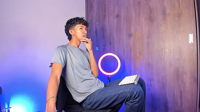 neitan miller  online show from 02/26/26, 06:24