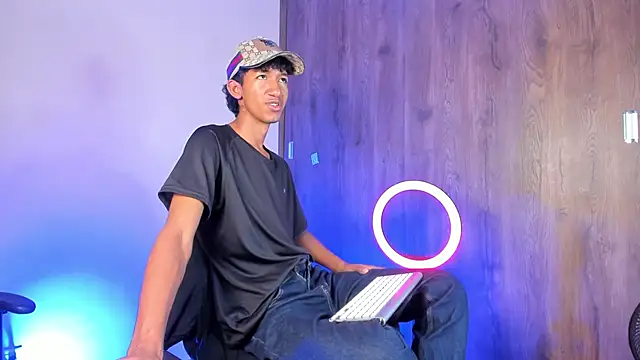 neitan miller  online show from 02/19/26, 01:19