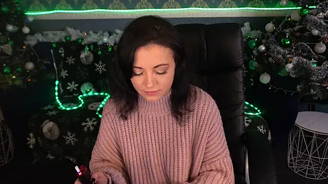 Dafni Monn online show from 12/21/25, 06:37