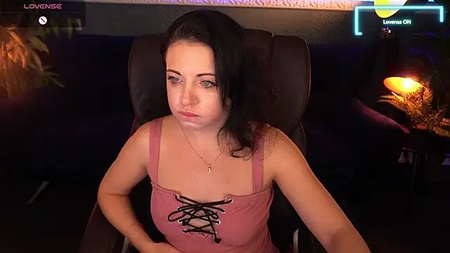 Dafni Monn online show from 10/09/25, 06:03