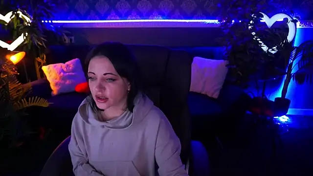 Dafni Monn online show from 03/11/25, 06:30