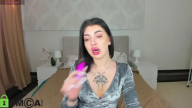 Karolina Kar online show from 02/05/26, 09:27