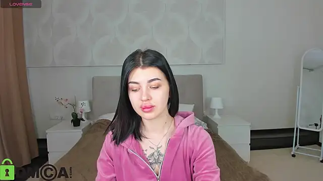 Karolina Kar online show from 02/06/26, 07:37