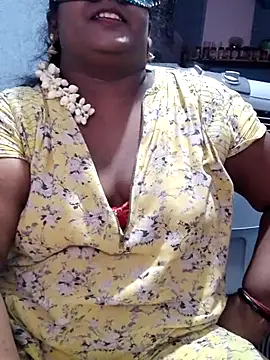 divyasree1431 online show from 06/09/26, 02:51