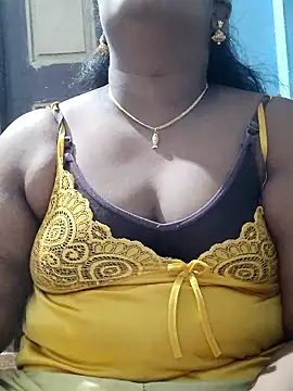 Snapshot of divyasree1431 chatting on 01/11/26, 04:19 divyasree1431 online show from 01/11/26, 04:19