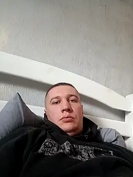 DisguisedMemory97111 online show from 04/13/26, 11:36