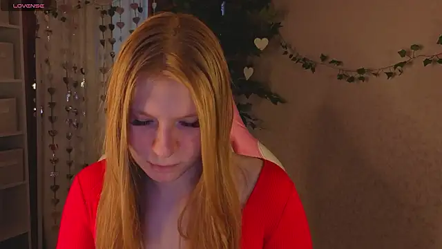 Snapshot of Sally_Ange1 chatting on 02/18/26, 09:28 Sally Ange1 online show from 02/18/26, 09:28