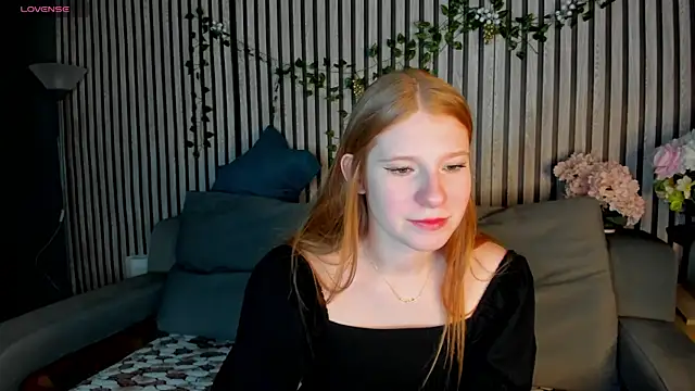 Snapshot of Sally_Ange1 chatting on 01/18/26, 09:24 Sally Ange1 online show from 01/18/26, 09:24