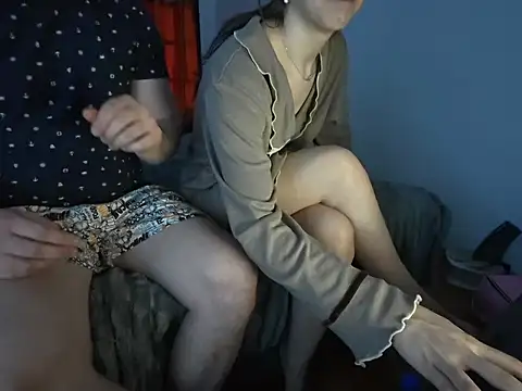 Snapshot of MMcouple200 chatting on 02/14/26, 08:58 MMcouple200 online show from 02/14/26, 08:58