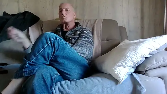 Helinetrav online show from 03/07/26, 01:05