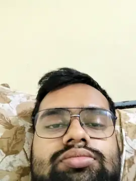 unknownuser96 online show from 01/11/26, 12:23