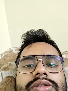 unknownuser96 online show from 01/15/26, 11:57