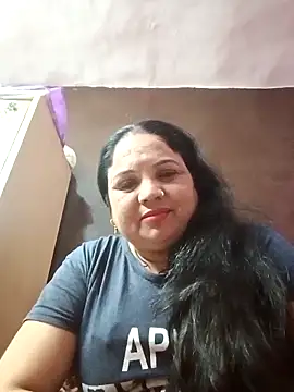 Snapshot of Chanchal_cute chatting on 02/16/26, 01:43 Chanchal cute online show from 02/16/26, 01:43