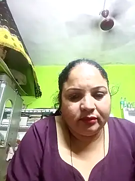 Snapshot of Chanchal_cute chatting on 02/27/26, 05:13 Chanchal cute online show from 02/27/26, 05:13