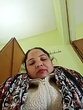 Snapshot of Chanchal_cute chatting on 02/18/26, 05:27 Chanchal cute online show from 02/18/26, 05:27