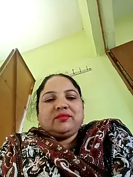 Snapshot of Chanchal_cute chatting on 02/17/26, 05:05 Chanchal cute online show from 02/17/26, 05:05