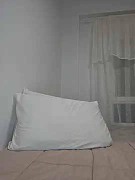 Snapshot of Angelmoon04 chatting on 06/21/26, 03:34 Angelmoon04 online show from 06/21/26, 03:34