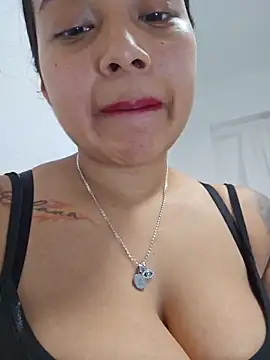 Snapshot of Angelmoon04 chatting on 06/16/26, 04:56 Angelmoon04 online show from 06/16/26, 04:56