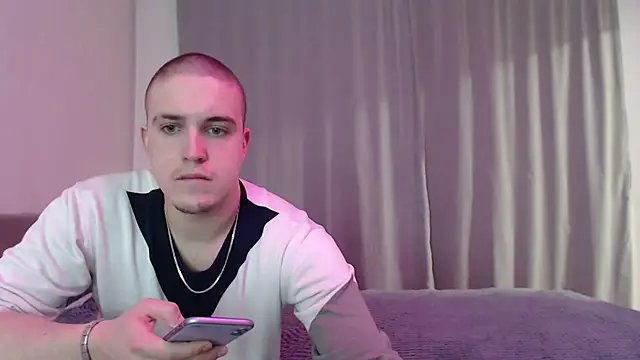 Eva Alex  online show from 02/03/26, 11:26