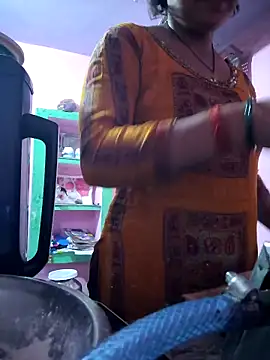 Snapshot of Nilam_cute chatting on 03/17/26, 03:53 Nilam cute online show from 03/17/26, 03:53