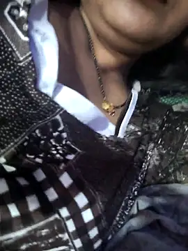 Snapshot of Nilam_cute chatting on 03/20/26, 11:33 Nilam cute online show from 03/20/26, 11:33