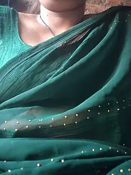 Nilam cute online show from 05/19/26, 12:56
