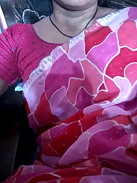Nilam cute online show from 05/07/26, 07:45