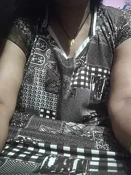 Nilam cute online show from 05/17/26, 06:08