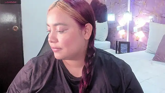 Snapshot of tatikanyx chatting on 02/28/26, 01:11 tatikanyx online show from 02/28/26, 01:11