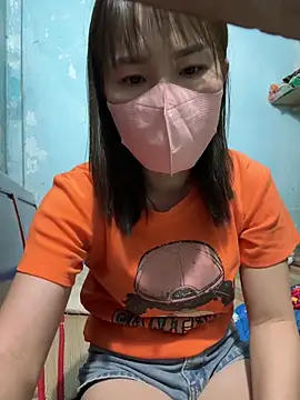 Snapshot of July-love chatting on 02/15/26, 01:10 July-love online show from 02/15/26, 01:10