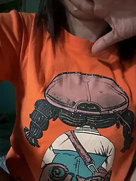 Snapshot of July-love chatting on 02/26/26, 02:11 July-love online show from 02/26/26, 02:11