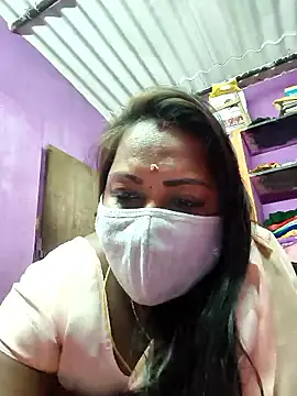 Snapshot of Tamil_Hot_Priya chatting on 02/17/26, 06:11 Tamil Hot Priya online show from 02/17/26, 06:11