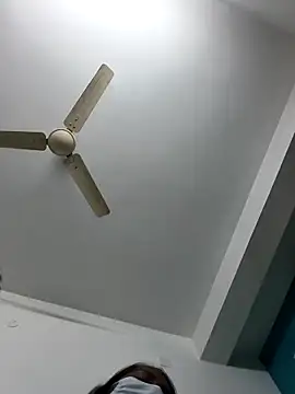 Snapshot of Tamil_Hot_Priya chatting on 02/21/26, 04:09 Tamil Hot Priya online show from 02/21/26, 04:09