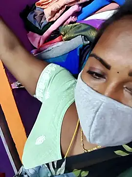 Snapshot of Tamil_Hot_Priya chatting on 02/02/26, 07:35 Tamil Hot Priya online show from 02/02/26, 07:35