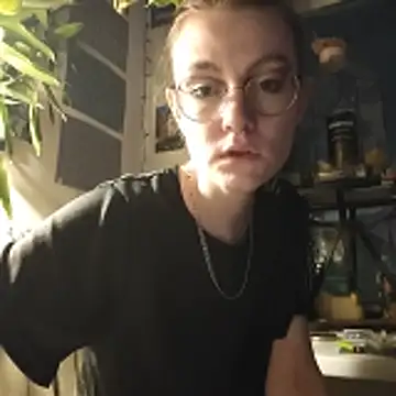 Snapshot of Shy_Bamby chatting on 02/23/26, 10:21 Shy Bamby online show from 02/23/26, 10:21