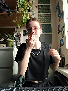 Snapshot of Shy_Bamby chatting on 07/01/26, 10:37 Shy Bamby online show from 07/01/26, 10:37